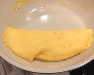 手把手教你做—日式流心蛋包饭（详细视频教程）的做法 步骤9