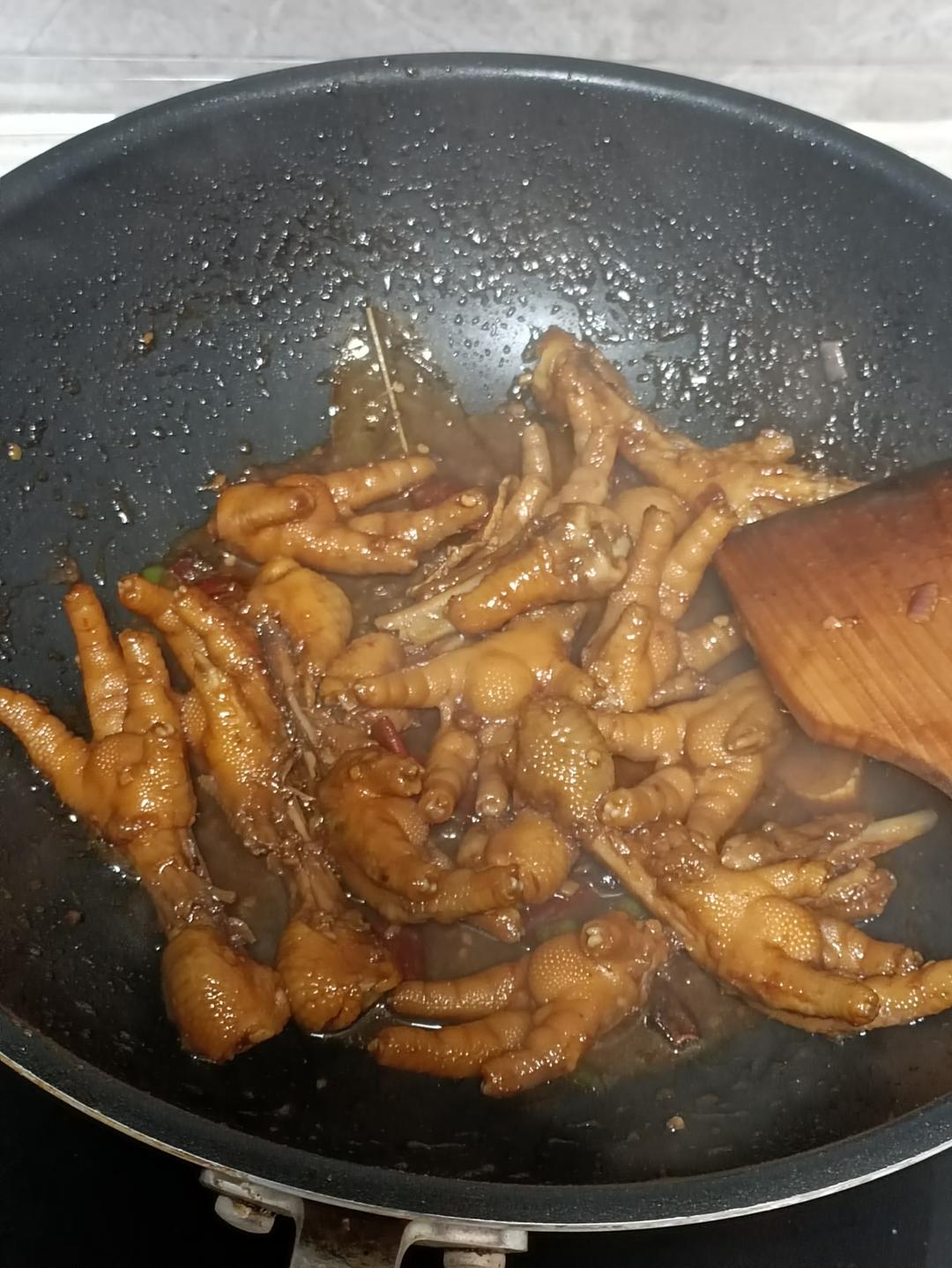 红烧鸡爪 好吃又简单