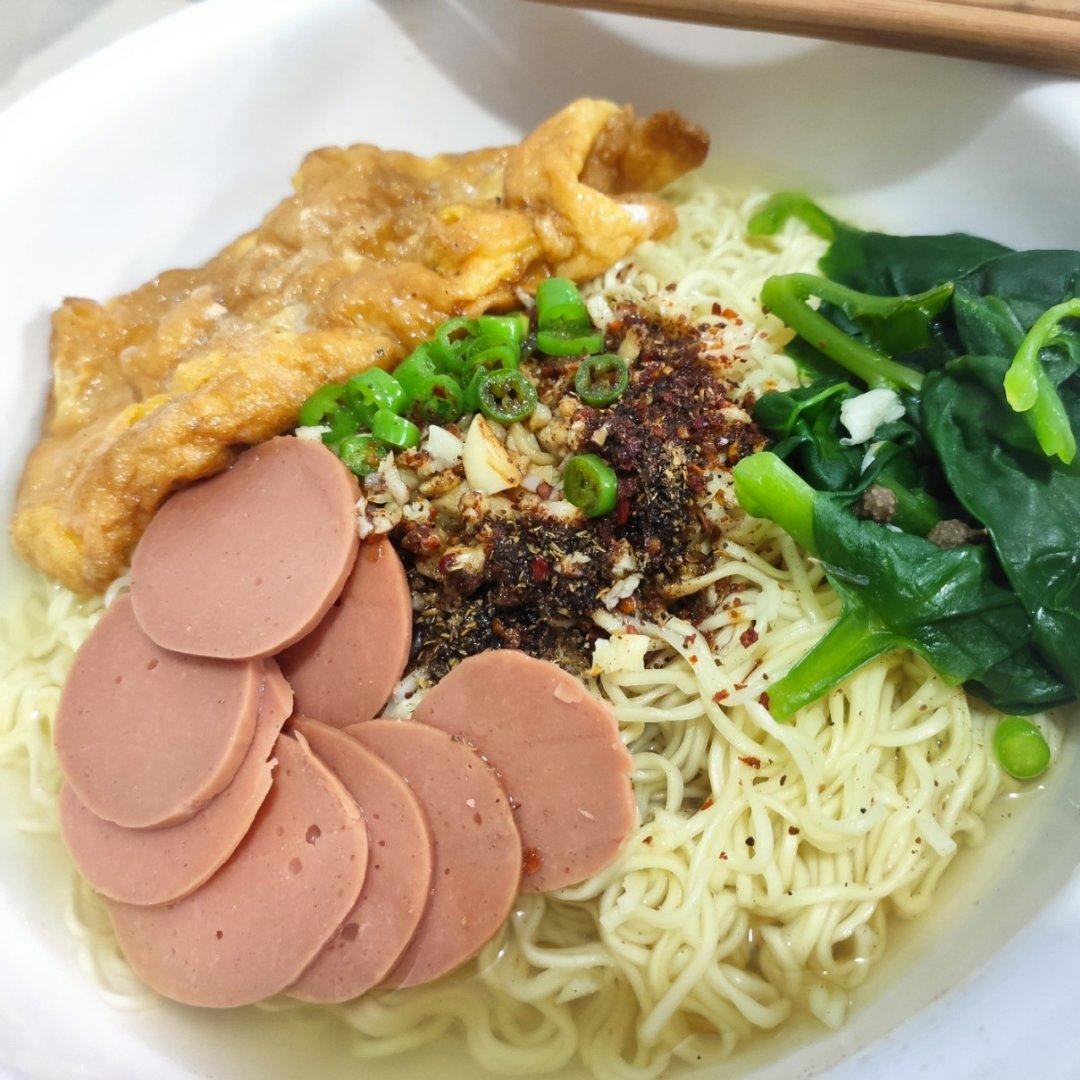 🔥好吃到一滴汤汁都不能放过～酸汤泡面
