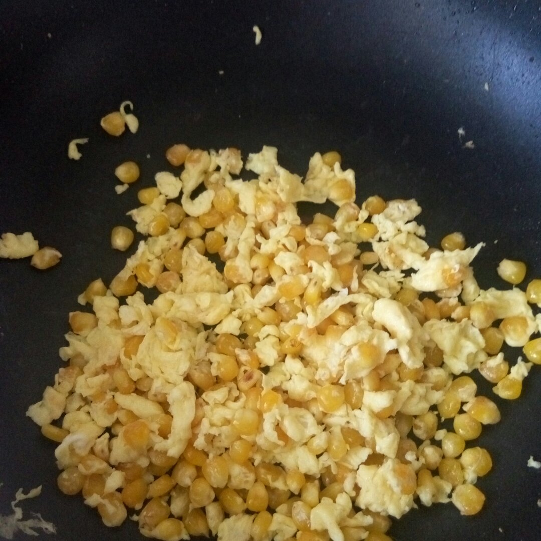 粒粒鸡蛋炒玉米粒粒