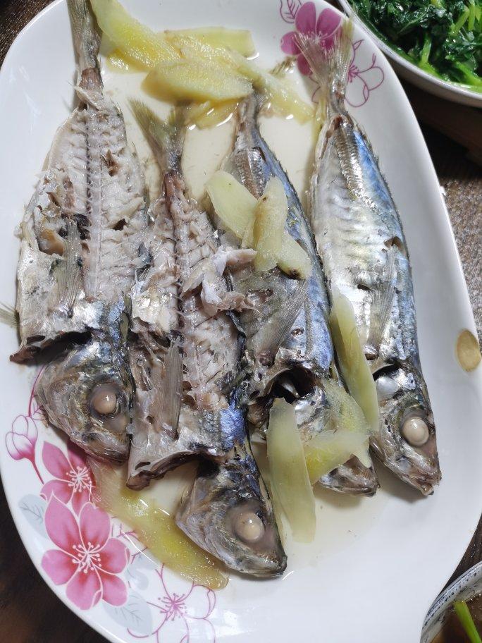 秦妞吃吃吃做的粗盐蒸东山养殖巴浪鱼