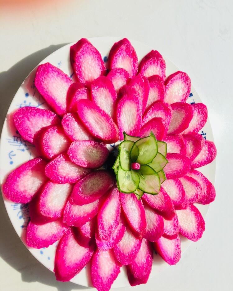 桂花蜜汁胭脂山药: