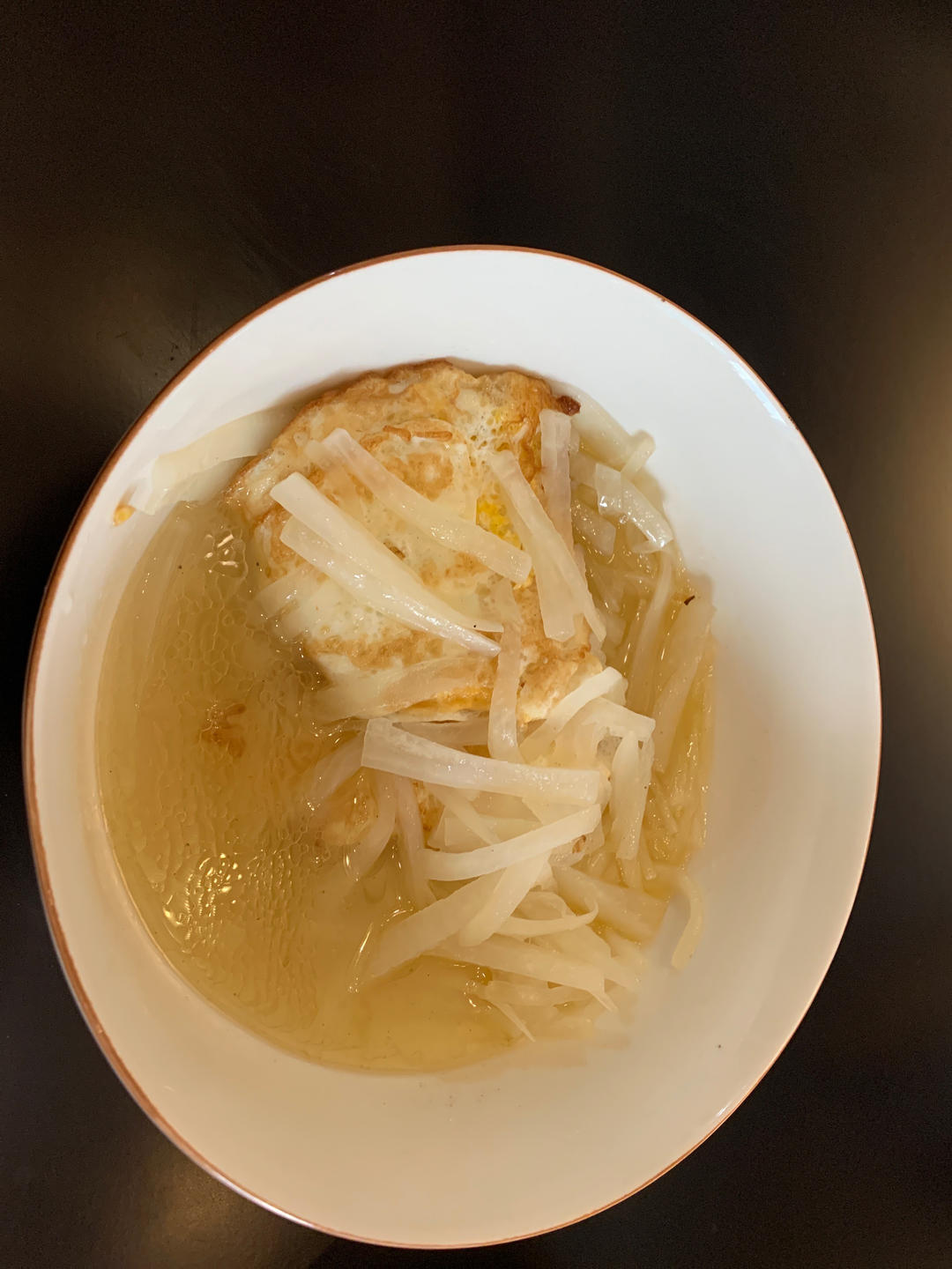 奶白鲜香的萝卜丝煎蛋汤