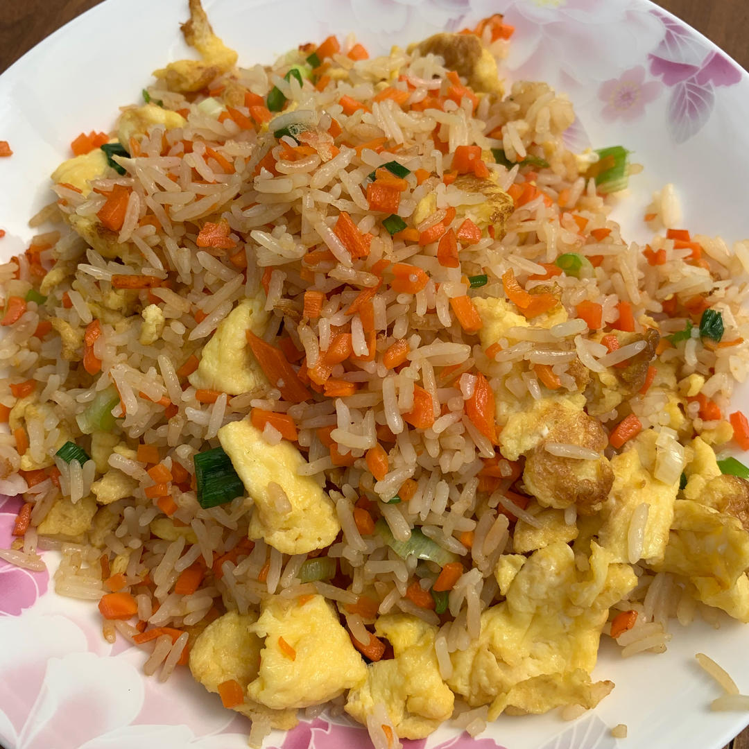 胡萝卜蛋炒饭