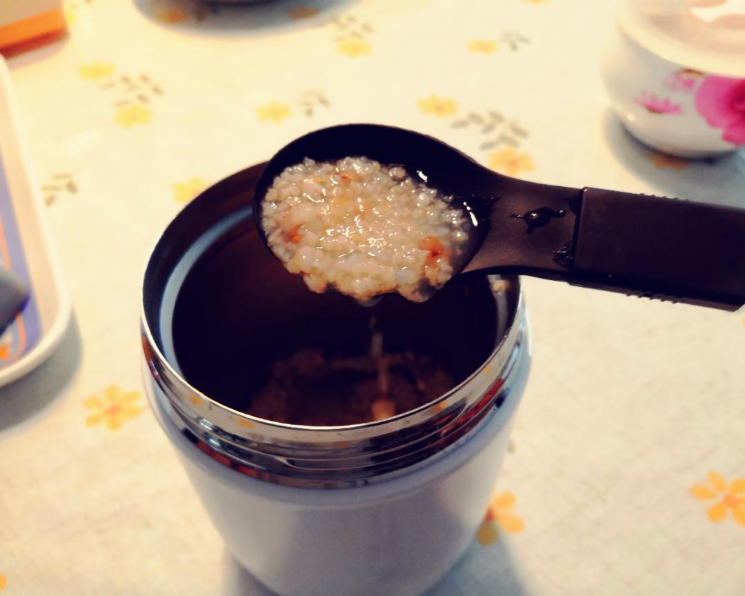 简单快手的荞麦小米粥（焖烧杯）的做法