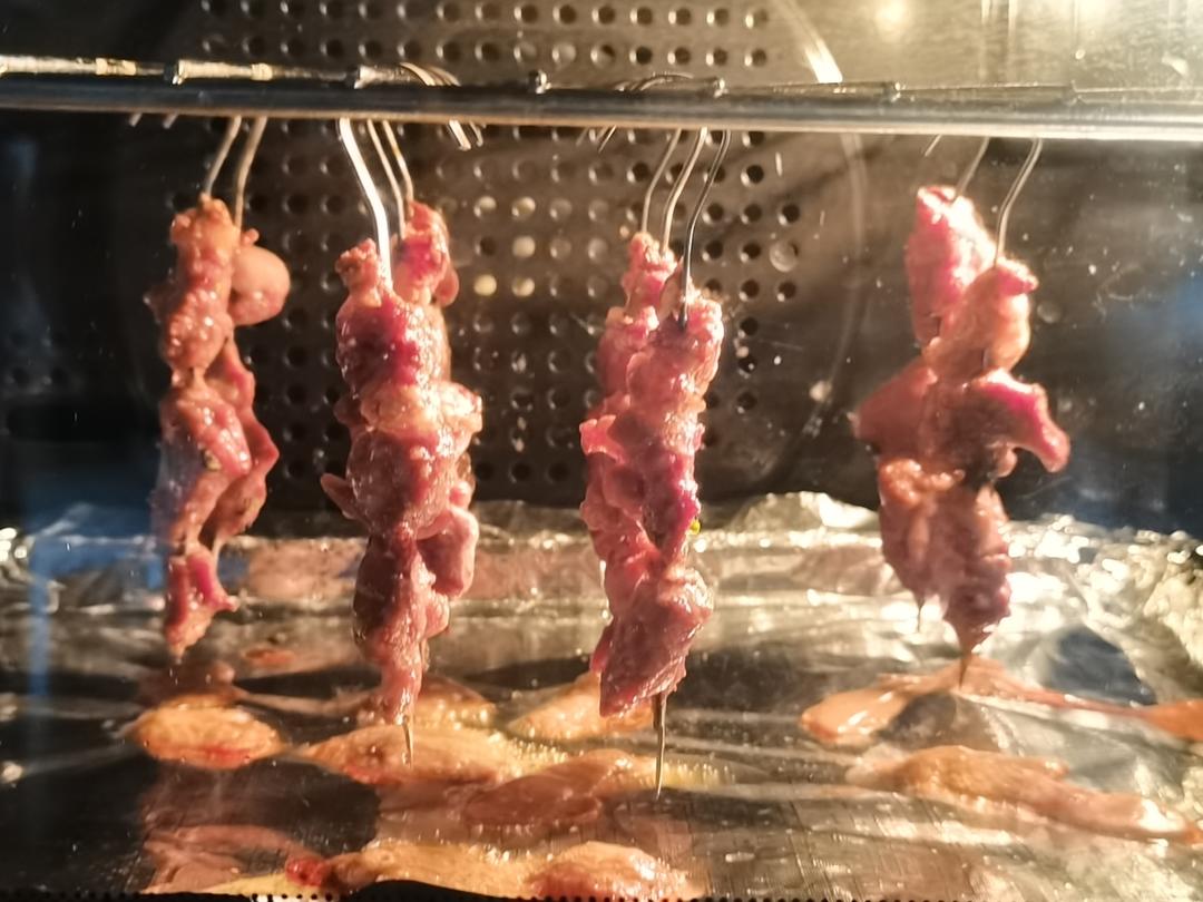 家庭版电烤箱 烤羊肉串