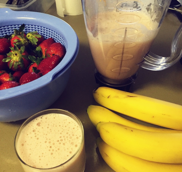 香蕉草莓奶昔
