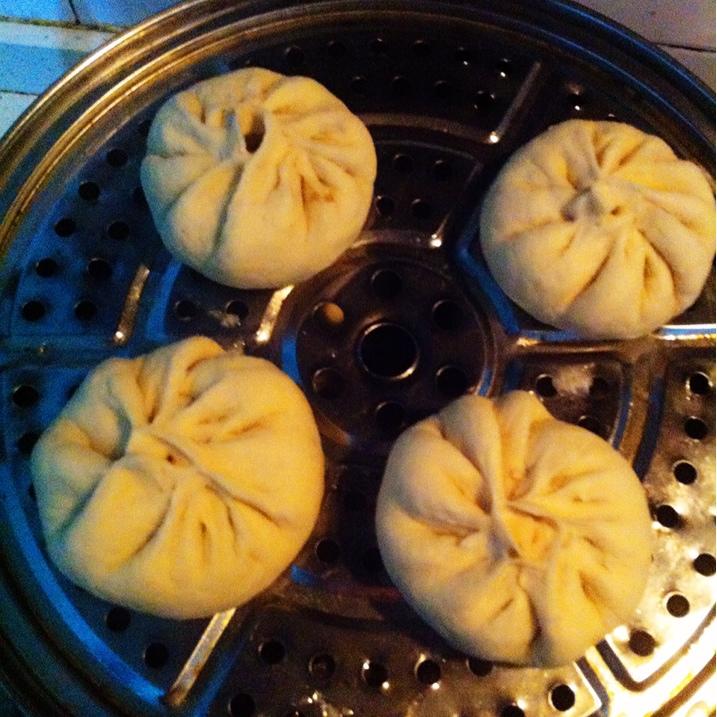 手把手教你捏出漂亮的包子褶（ 附小视频）