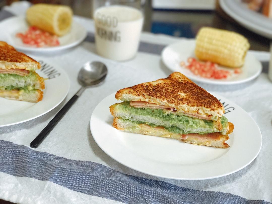 牛油果早餐三明治 Avocado Breakfast Toasted Sandwich