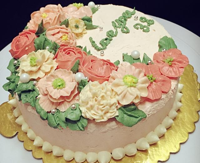韩式裱花半月形蛋糕