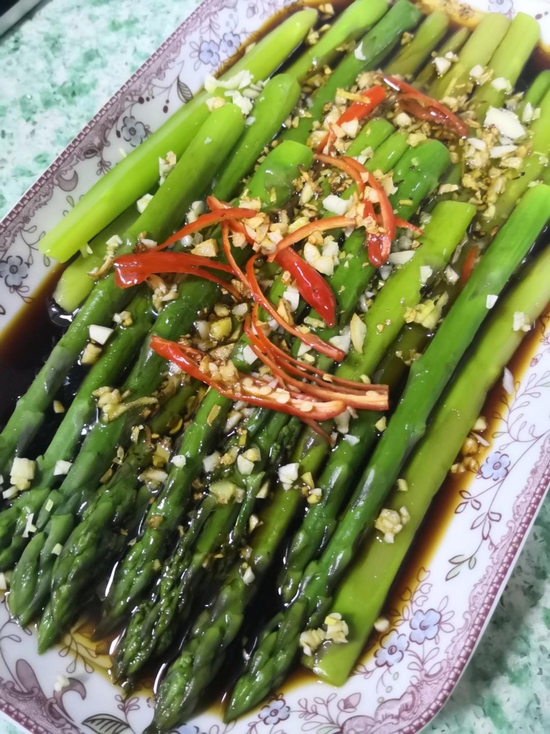 鲜味油淋芦笋