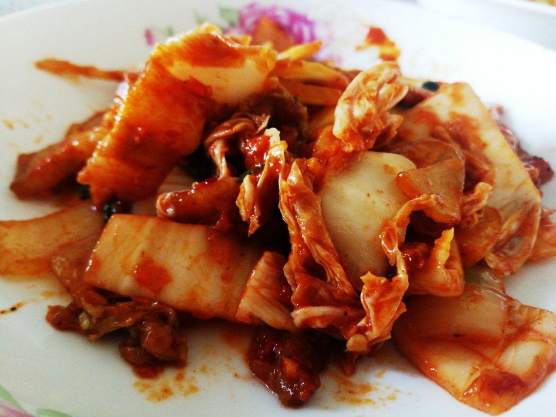 辣白菜炒五花肉