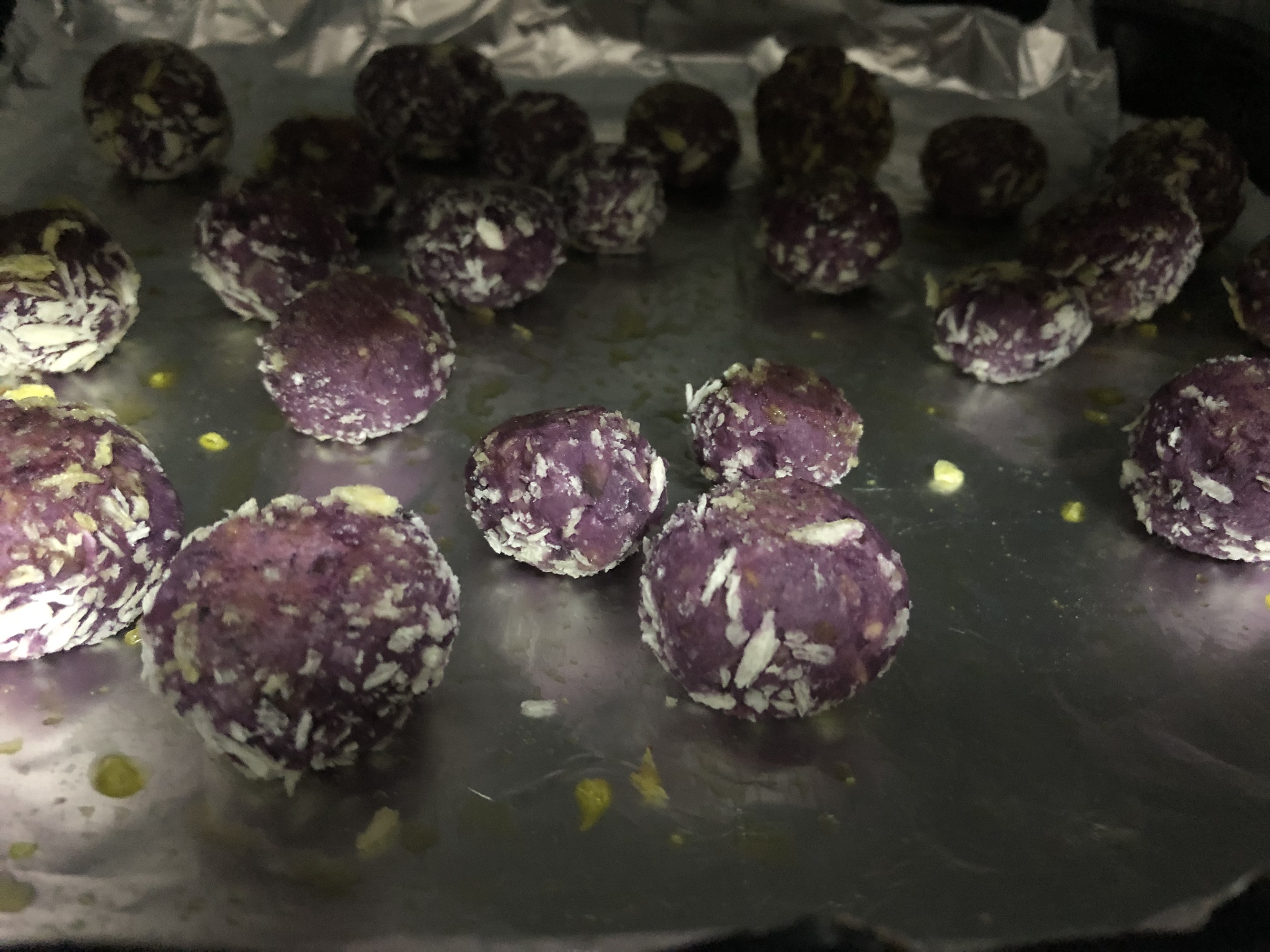 山药紫薯球的做法 步骤4