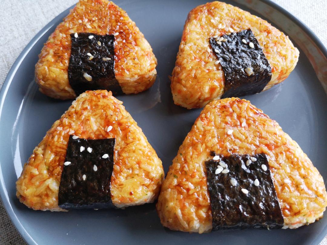 36.酱油煎饭团的做法
