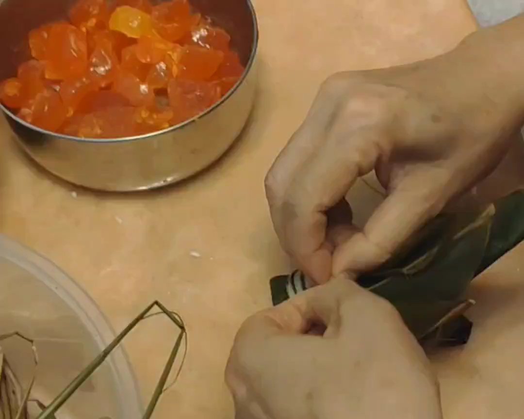 广东蛋黄肉粽的做法 步骤5
