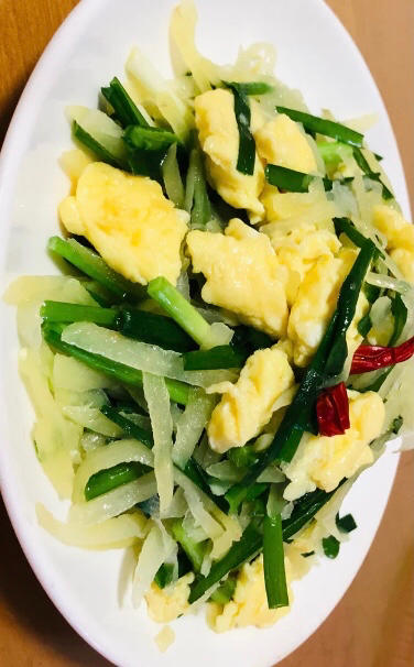 简单快手家常菜丨鸡蛋炒土豆丝