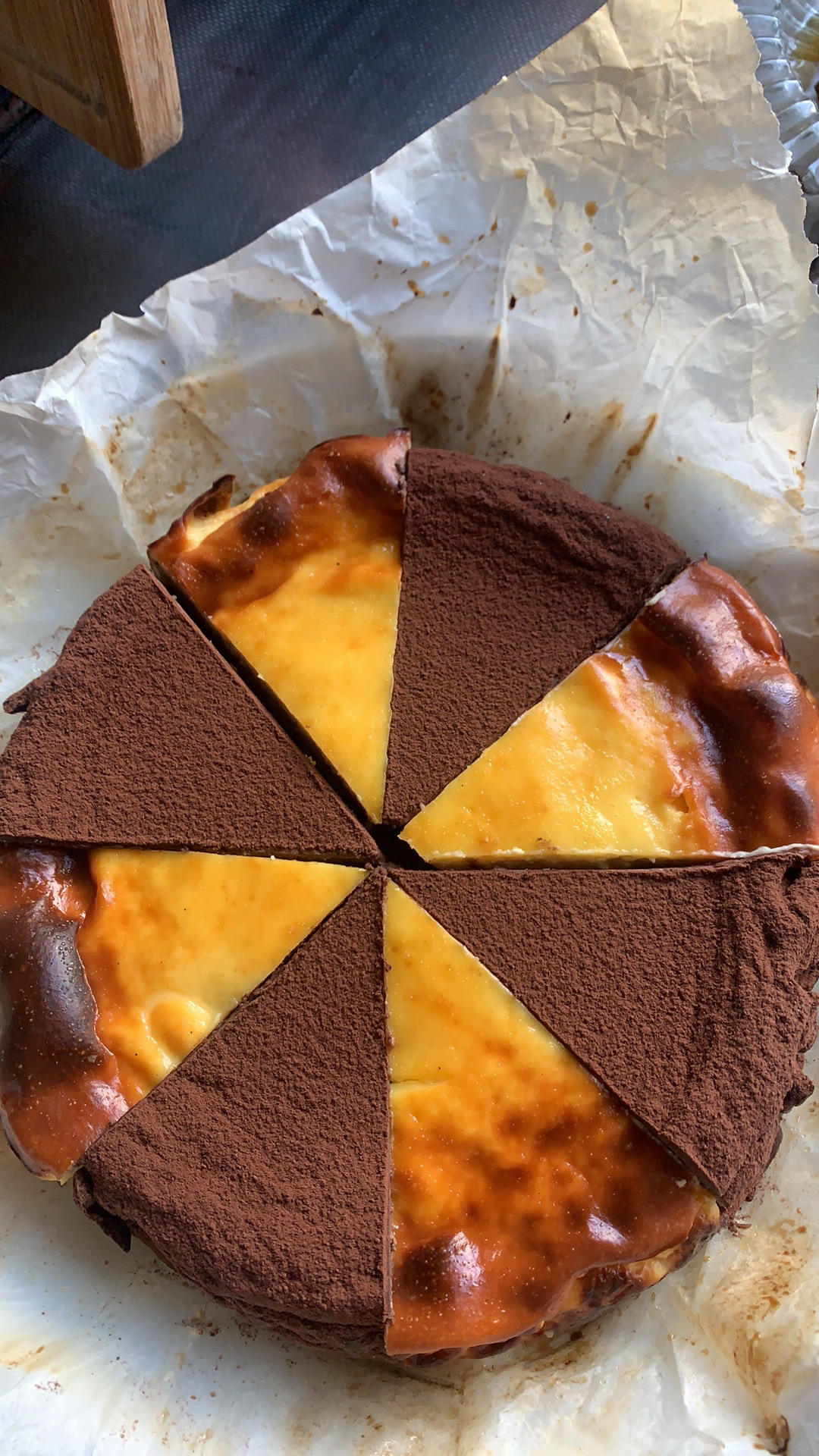 8寸双重巧克力巴斯克蛋糕