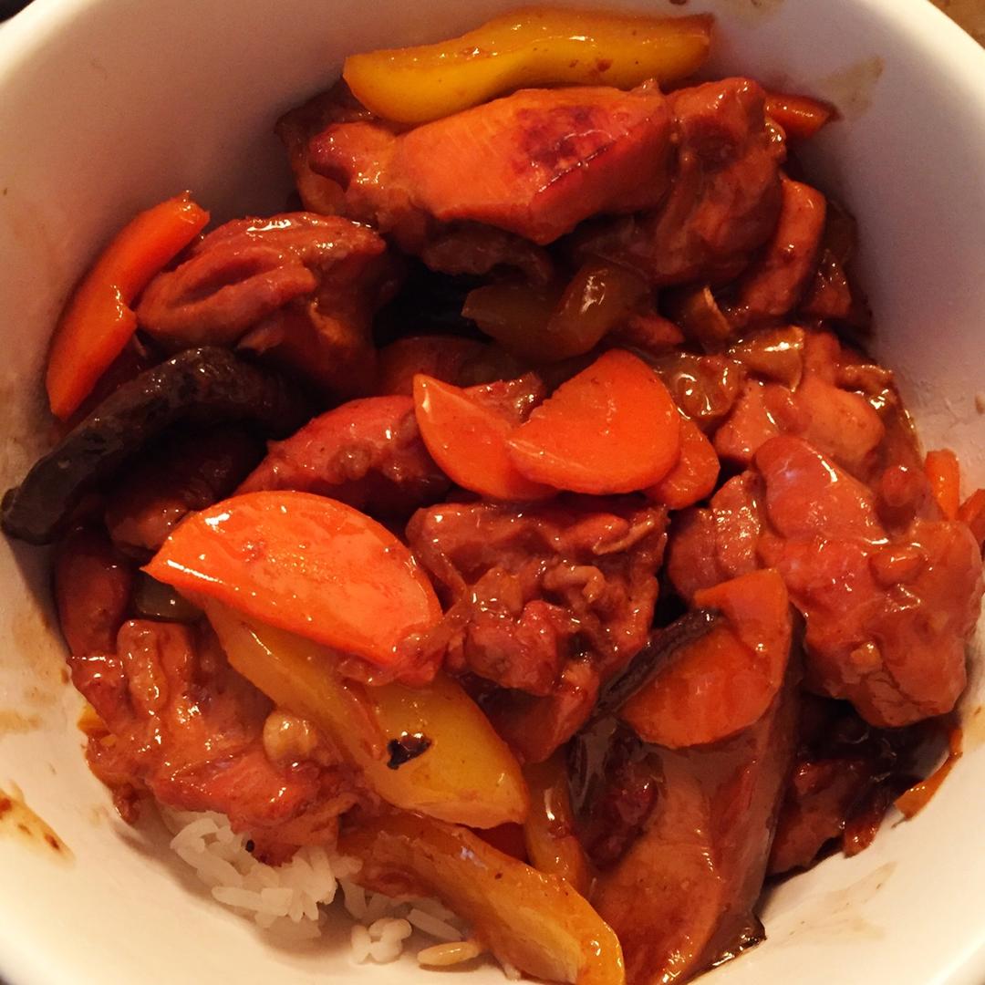 黄焖鸡米饭