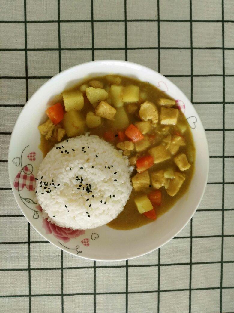 咖喱鸡肉饭
