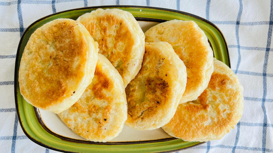 猪肉大葱馅饼的做法