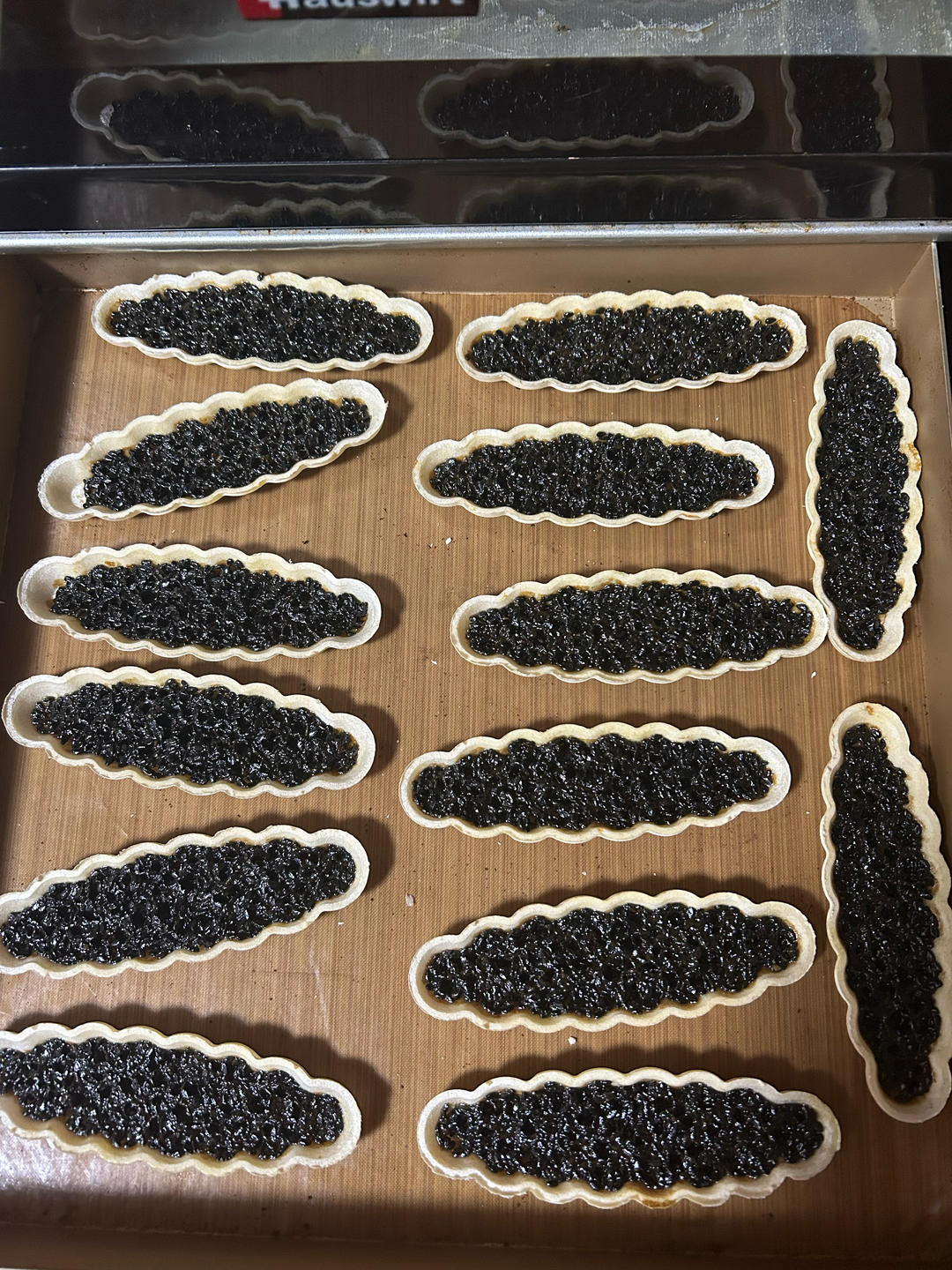 视频🚢一次搞定3种口味｜焦糖坚果糯米船｜不测温，不冷冻｜低糖｜简单｜0难度