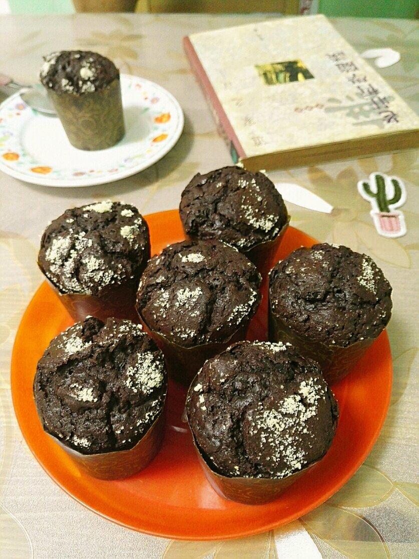 超简单的星巴克巧克力麦芬~~更新啦~无需打发