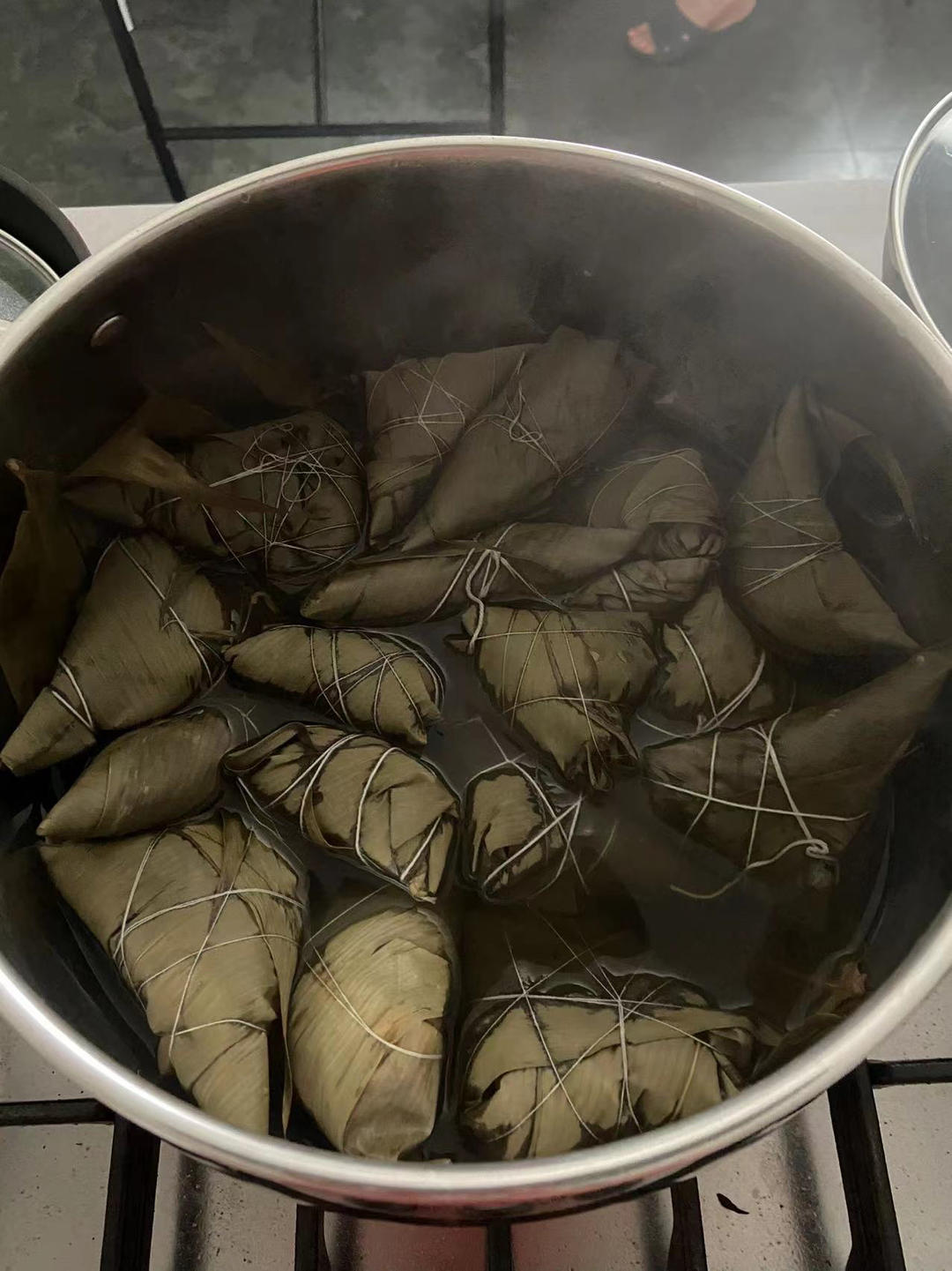 端午节菜谱--包粽子