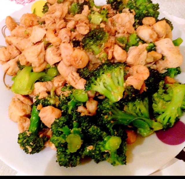 西兰花炒鸡肉
