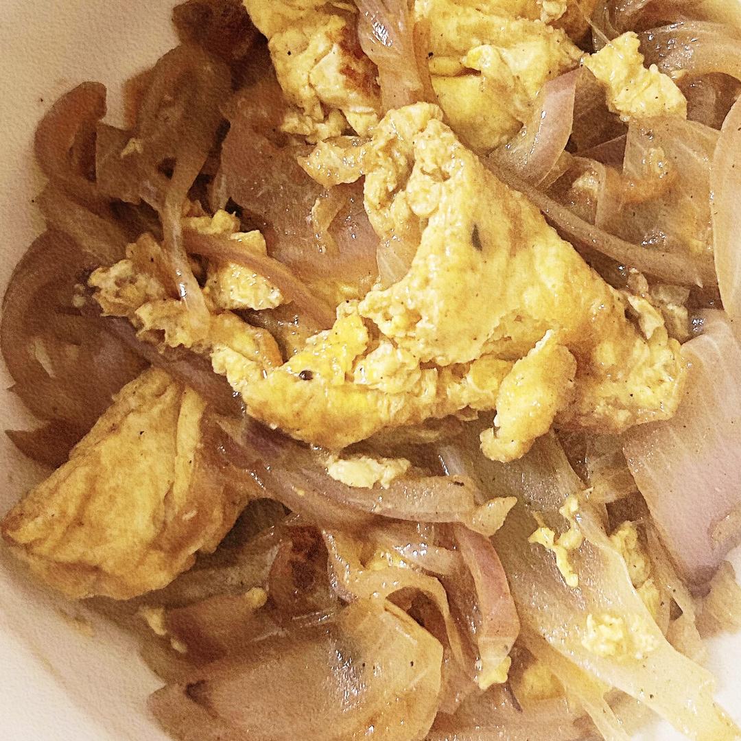 降压防癌的好食材  洋葱炒鸡蛋