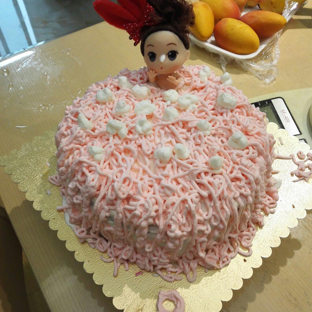 详细步骤制作泡泡浴娃娃蛋糕