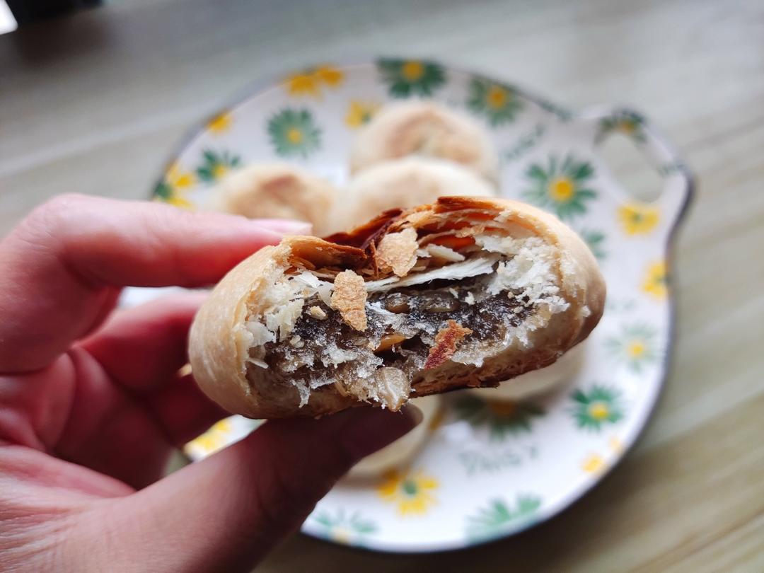 酥皮五仁月饼
