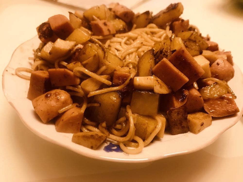 土豆焖面