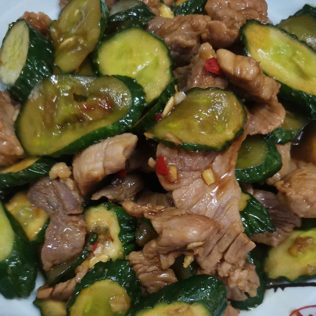 脆黄瓜炒肉