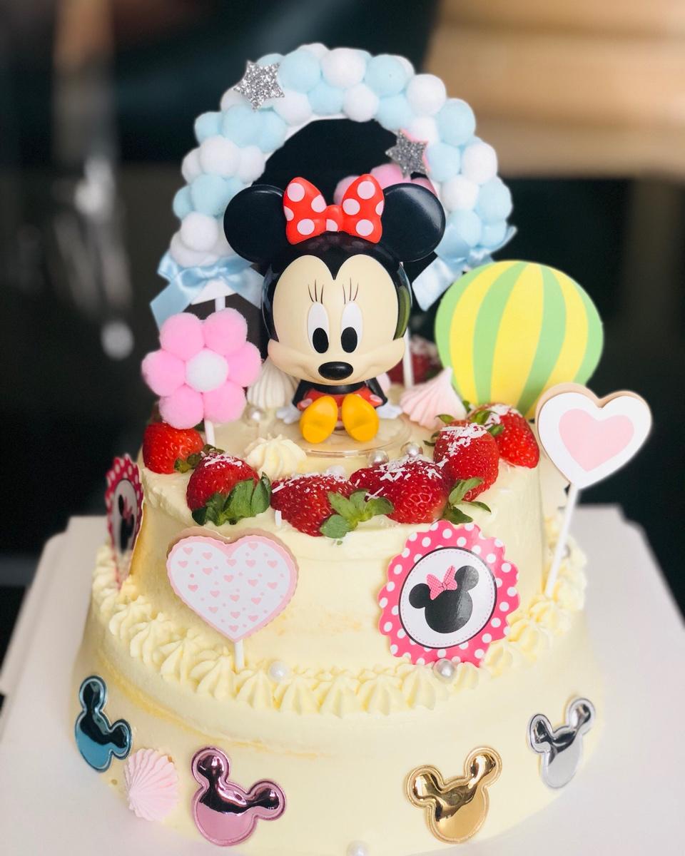 周岁双层生日蛋糕