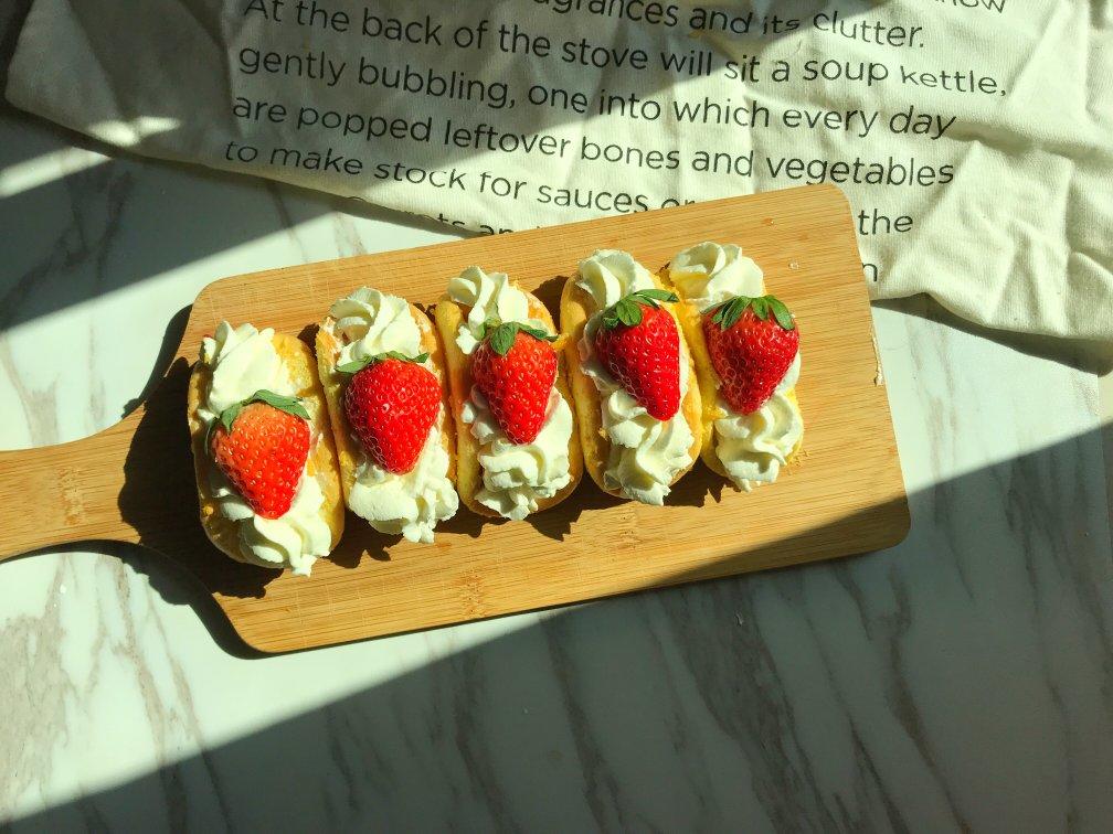 草莓抱抱蛋糕卷、附上详细花边挤法