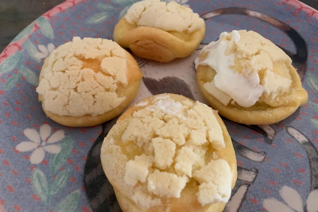 酥皮奶油泡芙--#皮黑森林#