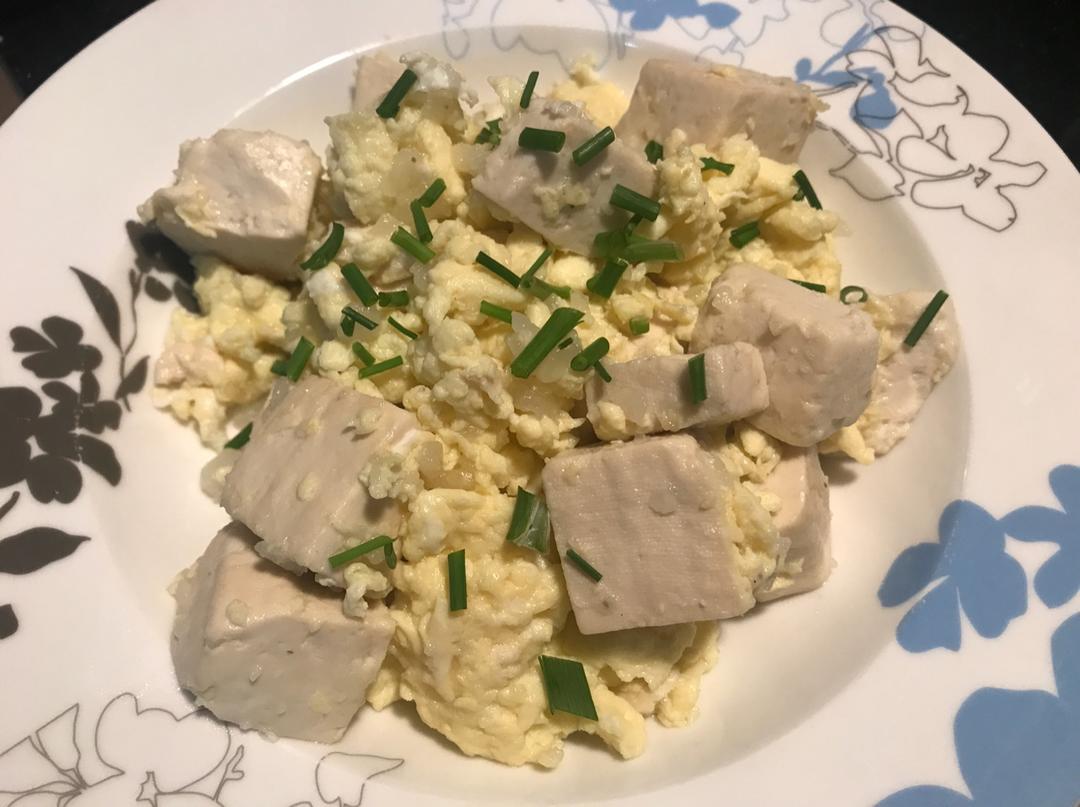 蛋包豆腐丁