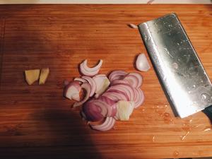 감자탕 | 韩国脊骨土豆汤的做法 步骤4