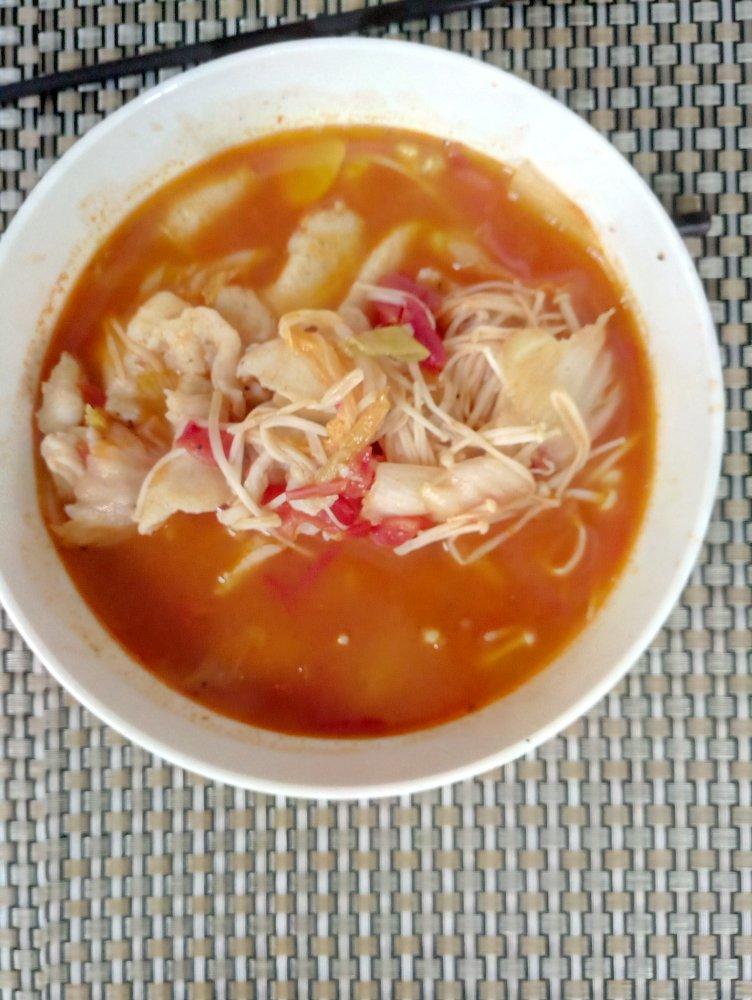 番茄锅酸汤龙利鱼