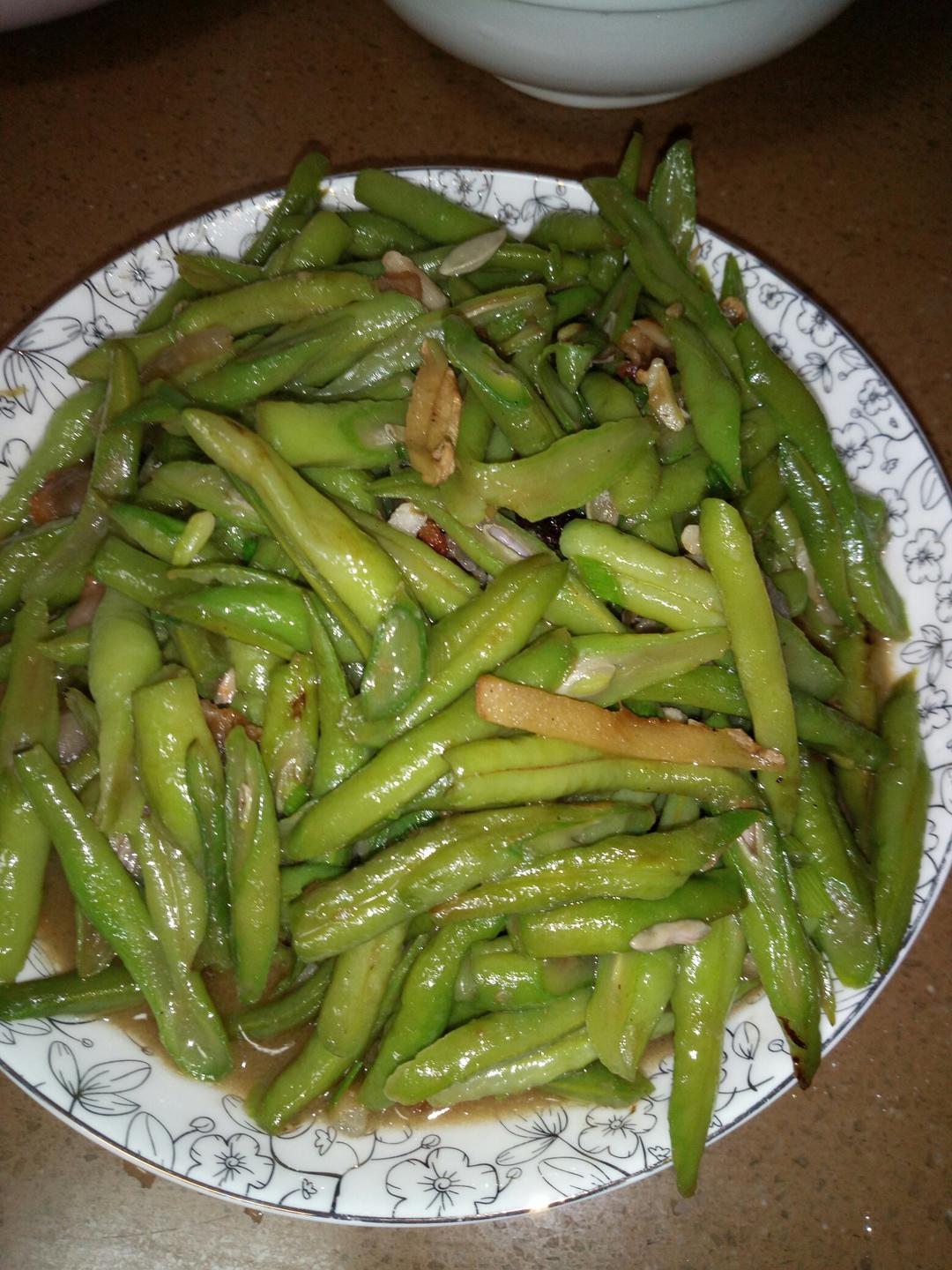 给我爱的翅膀做的清炒芸豆