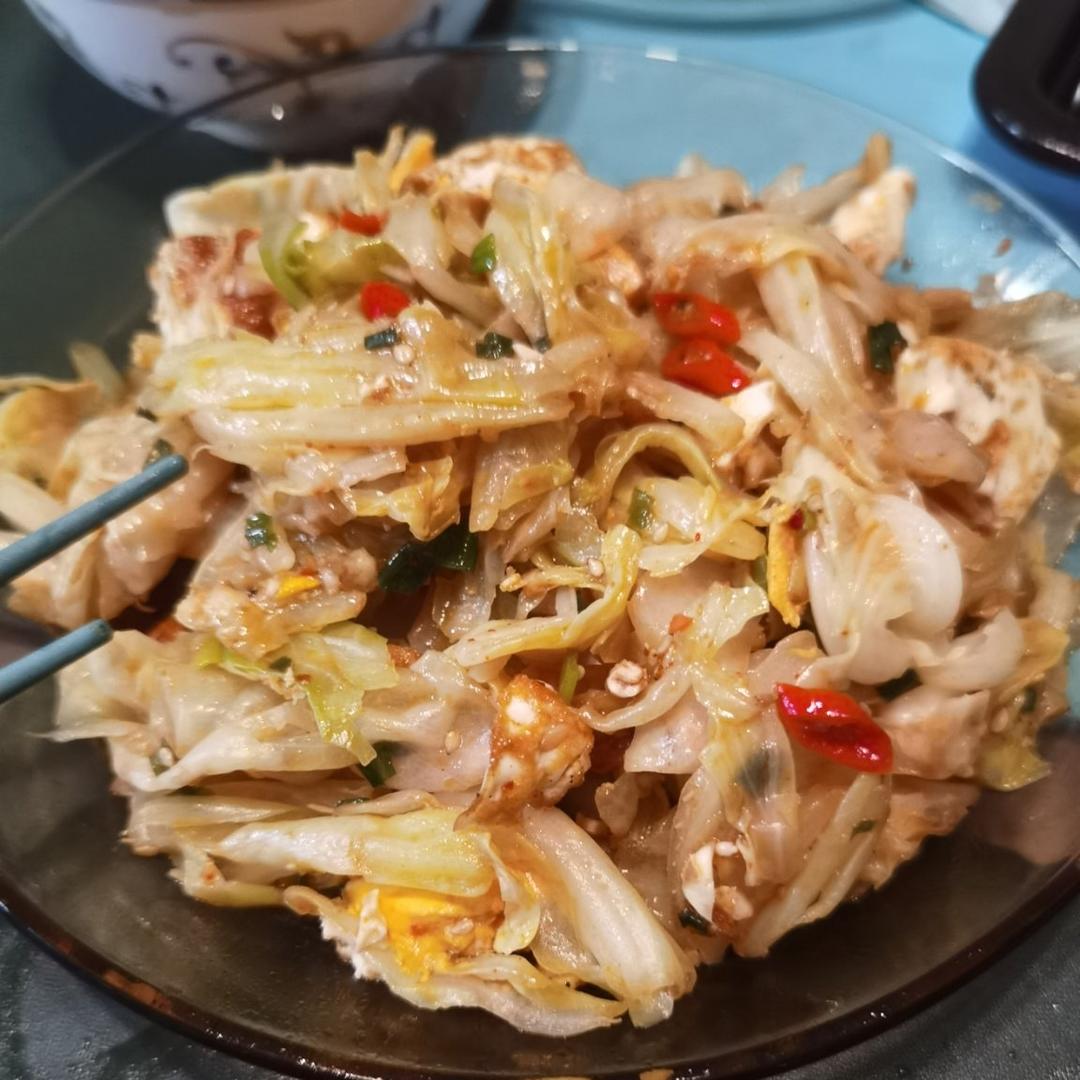 酸辣过瘾的包菜拌荷包蛋