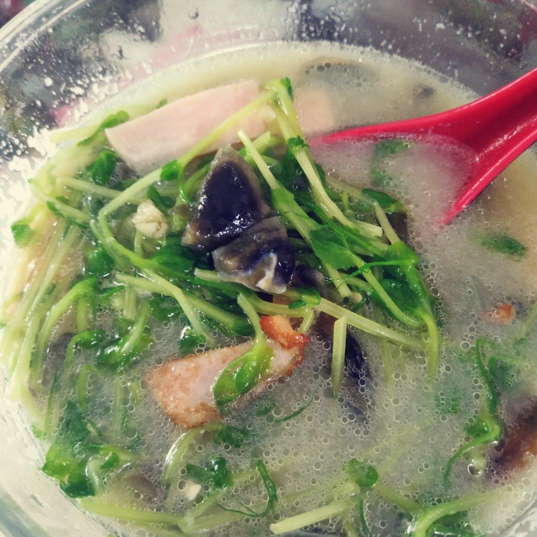【上汤豆苗】特色粤菜，爽口解腻，鲜美好吃