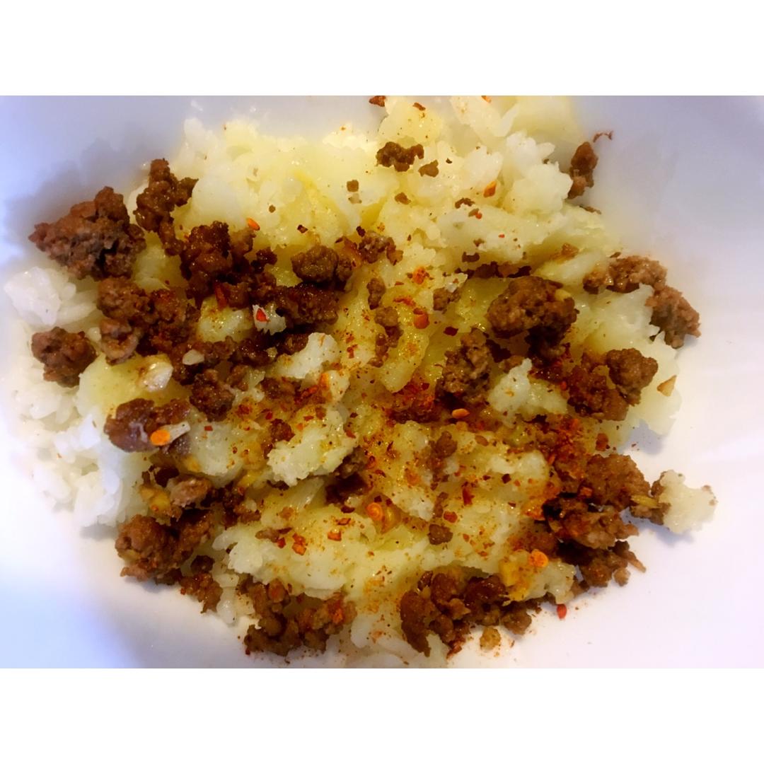 肉酱土豆