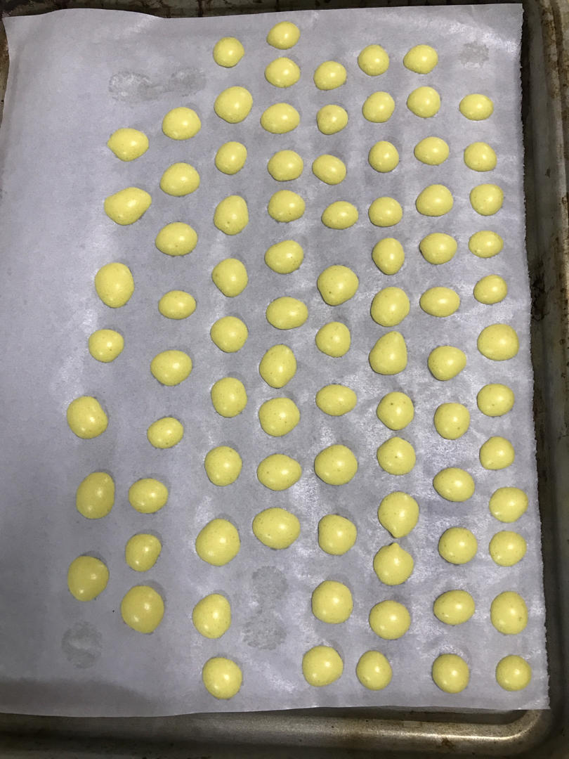 入口即化、简单易做的6个月以上宝宝都可以吃的健康小零食-蛋黄溶豆