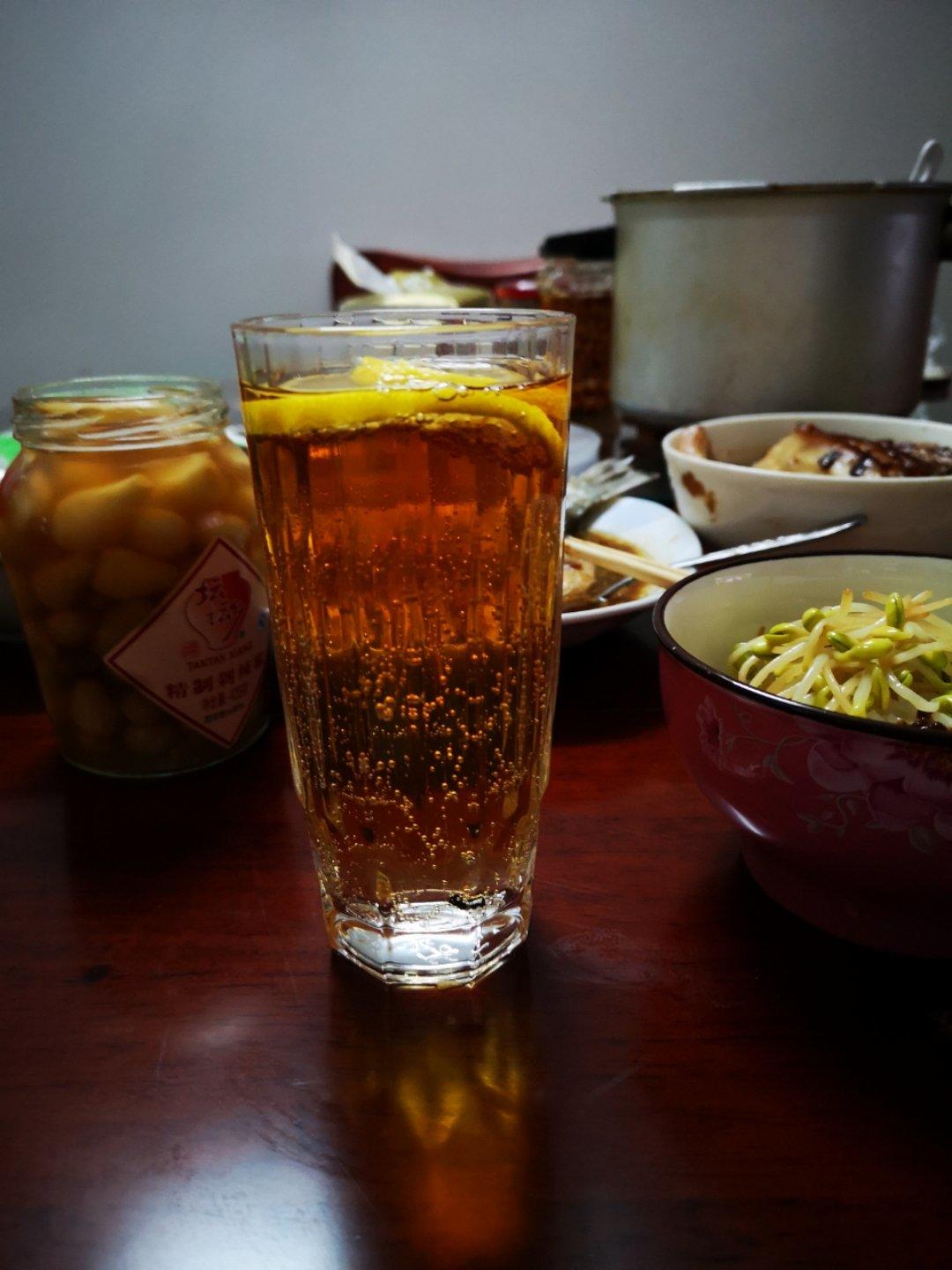 清凉一夏～柠檬冰红茶