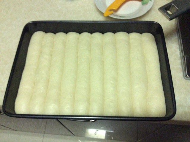 港式牛奶排包