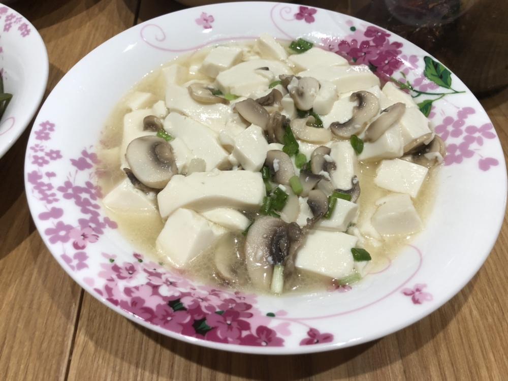 豆腐蘑菇汤
