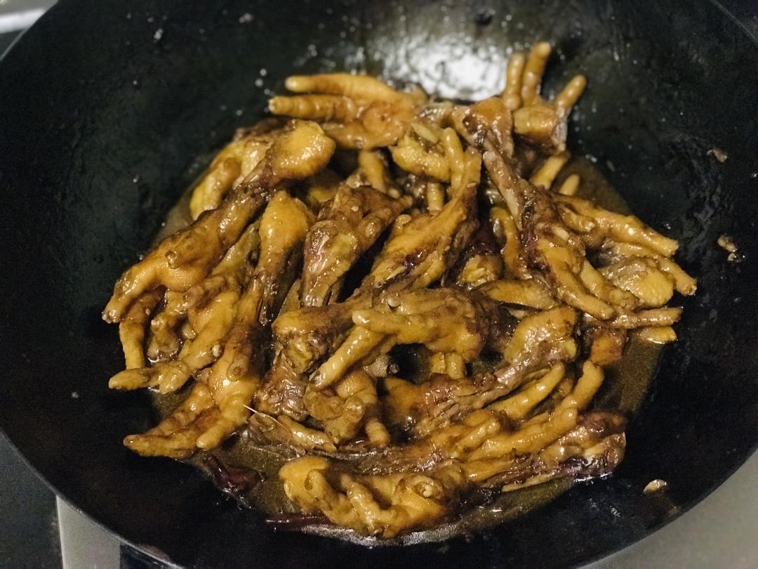 “销魂”卤鸡爪