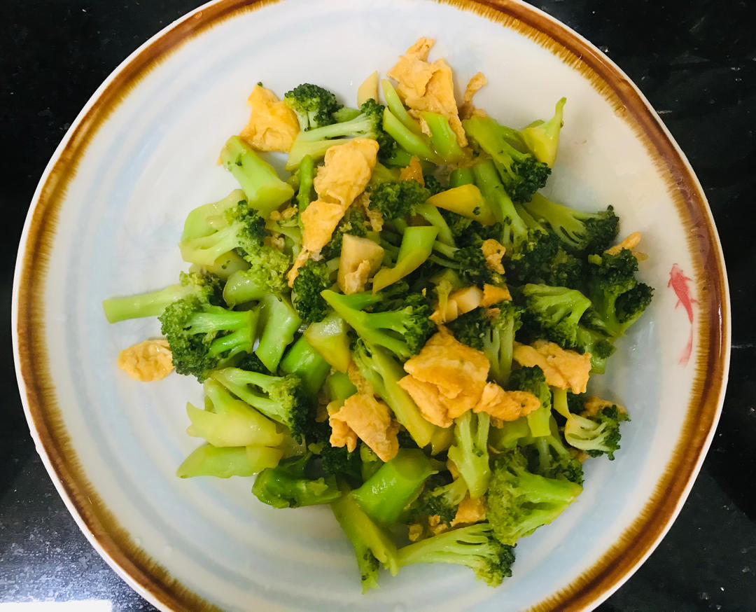西兰花炒鸡蛋