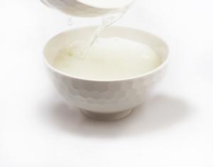 越吃越瘦的无糖脱脂酸奶（三种版本）的做法 步骤1